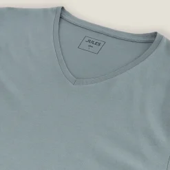 Shop Basic T-shirt met V-hals in biokatoenn T-shirt