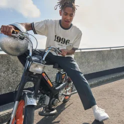 Fashion Iconisch T-shirt 1996 met contrasterende ronde hal T-shirt