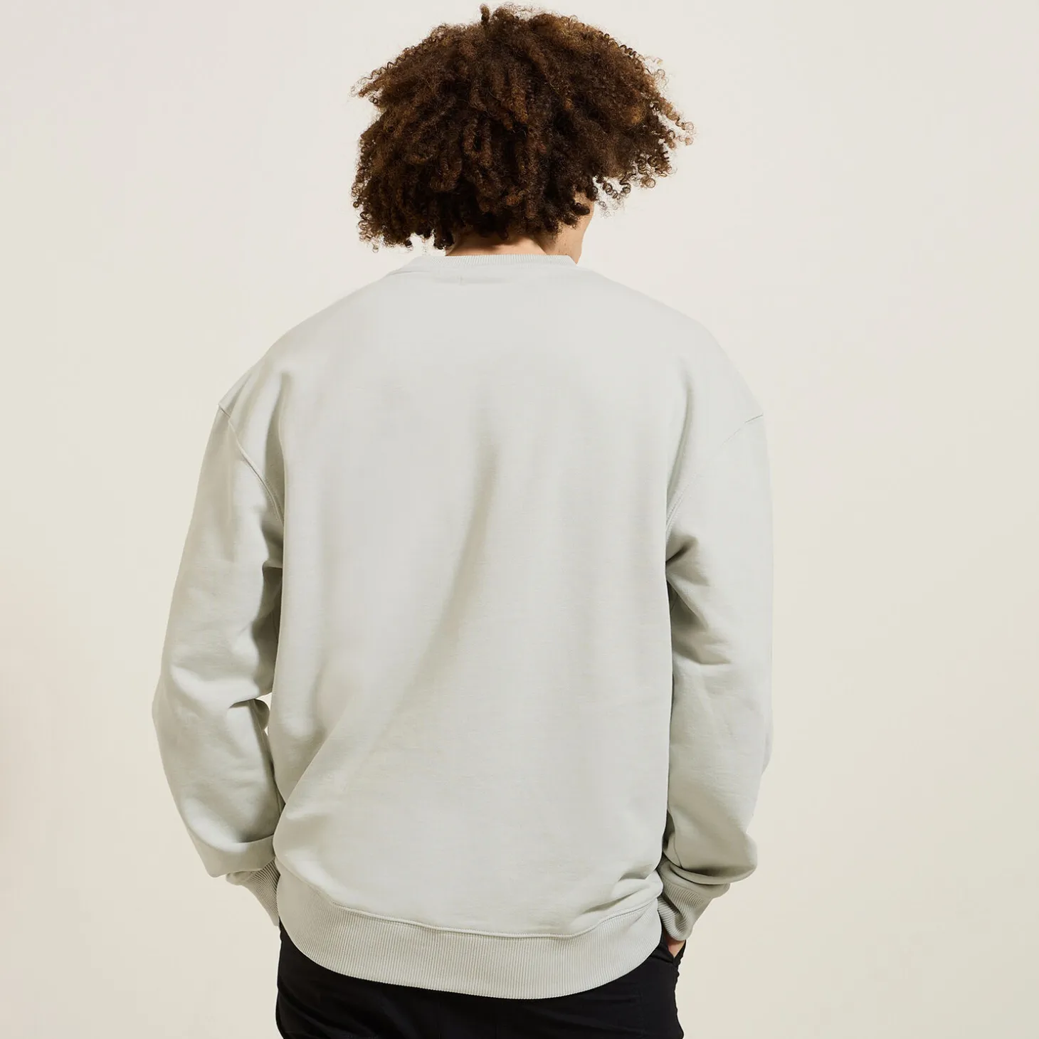 New Sweater ronde hals, zak en afbeelding Sweater