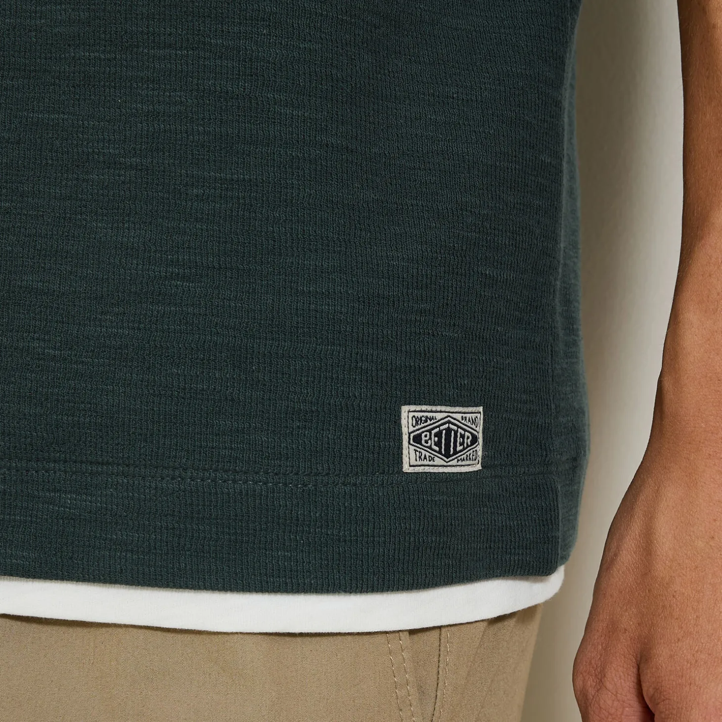 Outlet T-shirt in reliëfstof T-shirt