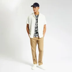 Online T-shirt met bladprintn T-shirt