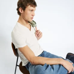 Hot T-shirt met knooplijst in gevlamde stof T-shirt