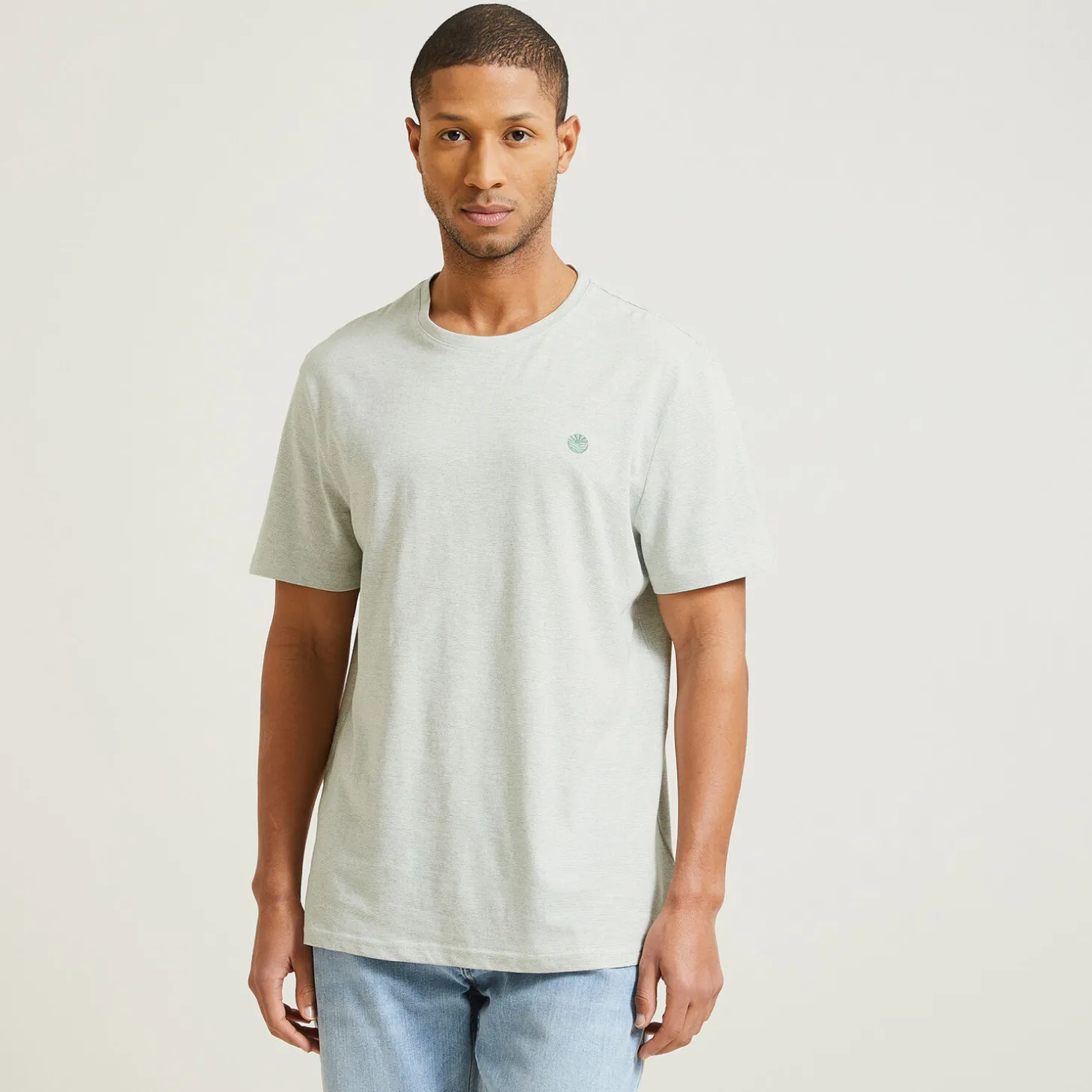 Best Sale T-shirt met microstrepen en borduursel op de borst T-shirt