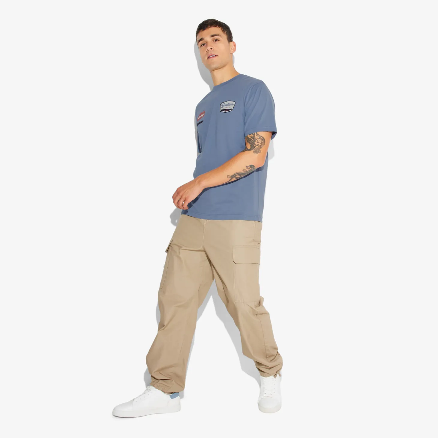 Best T-shirt met ronde hals en willekeurige print T-shirt